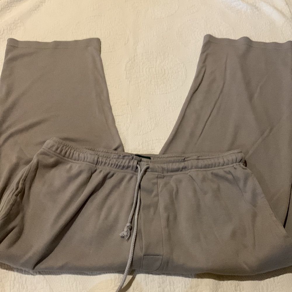 John Phillip lounge pants. Large - Picture 7 of 9